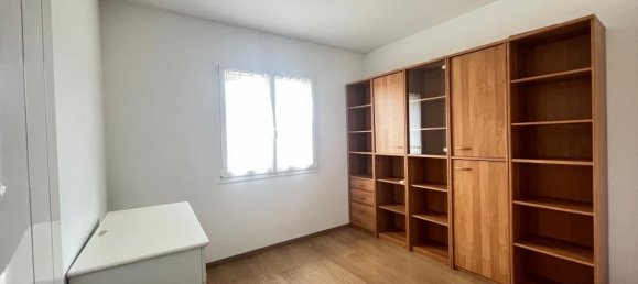 6 bedrooms House in Alencon, France No. 356476 10