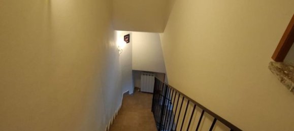 3 bedrooms House in Labro, Italy No. 312655 8