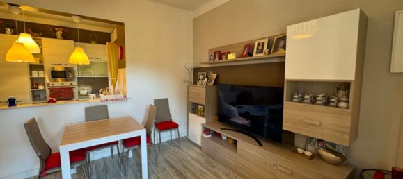 4 rooms Apartment in Genoa, Italy No. 161854 3