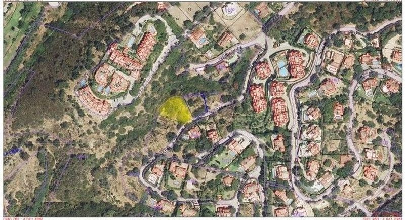 2100m² Land in Marbella, Spain No. 225178