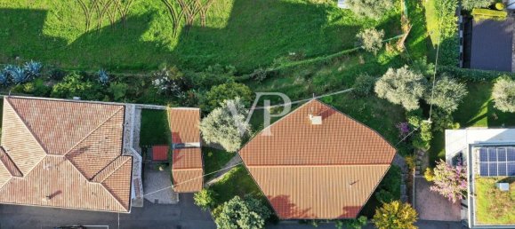 Вилла с 5 комнатами в Бардолино, Италия № 29723 8