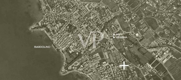 Вилла с 5 комнатами в Бардолино, Италия № 29723 13