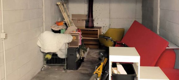 2-salle Appartement à Giussano, Italy No. 2732 8