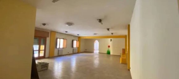 4 bedrooms Apartment in Avellino, Italy No. 109875 6