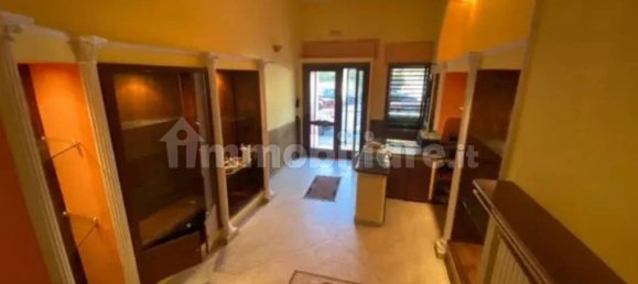 4 bedrooms Apartment in Avellino, Italy No. 109875 3