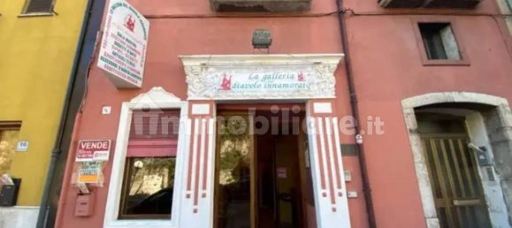 4 bedrooms Apartment in Avellino, Italy No. 109875 4
