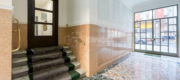 2 rooms Apartment in Turin, Italy No. 238185 3
