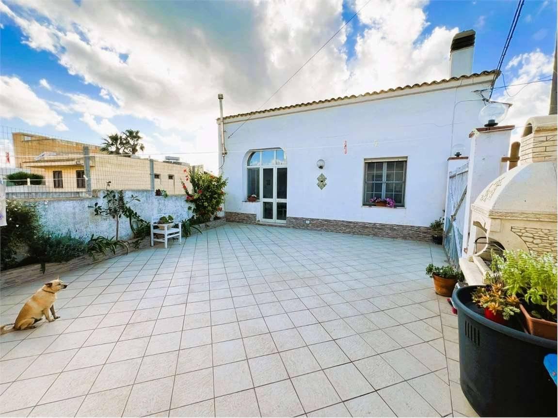 5-Zimmer Haus in Petrosino, Italy, Nr. 146183