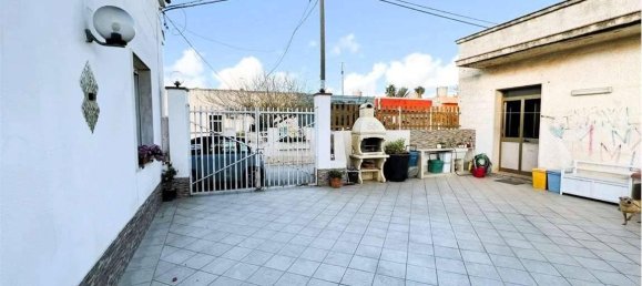 5-Zimmer Haus in Petrosino, Italy, Nr. 146183 2