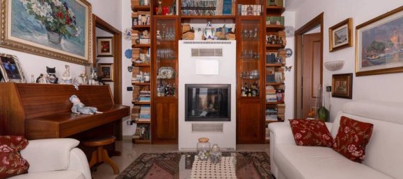 2 bedrooms Villa in Imperia, Italy No. 334962 13