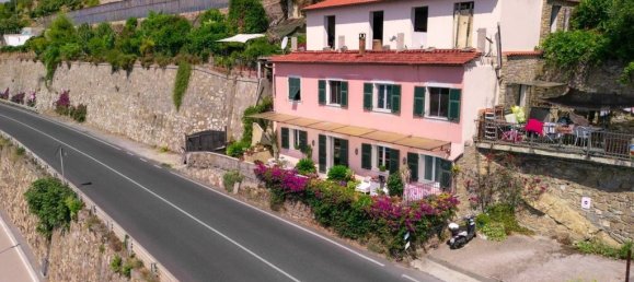 2 bedrooms Villa in Imperia, Italy No. 334962 7