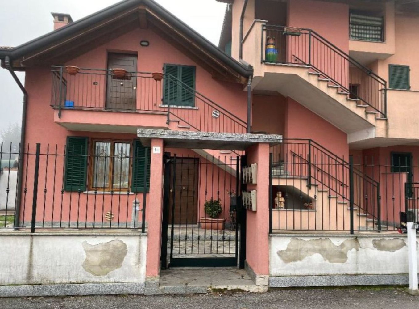 Casa de 3 divisões em Abbiategrasso, Italy N.º 9361