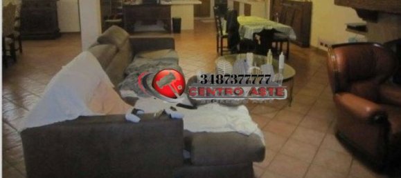 Villa de 5 habitaciónes en Ardea, Italy No. 193711 2