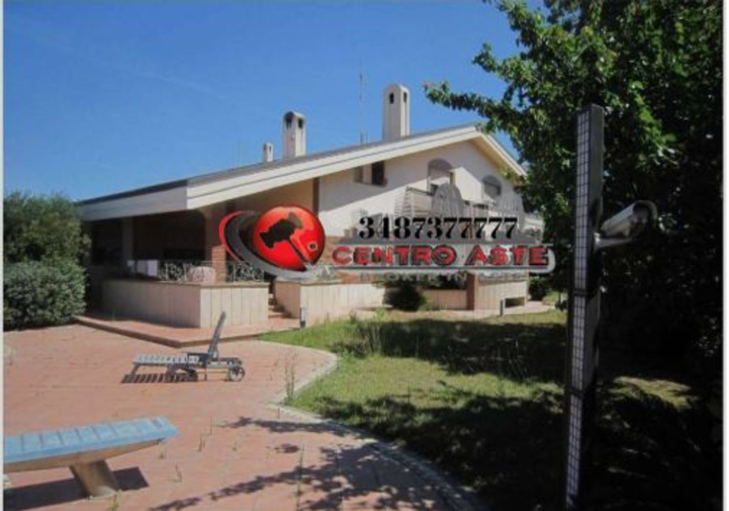 Villa de 5 habitaciónes en Ardea, Italy No. 193711