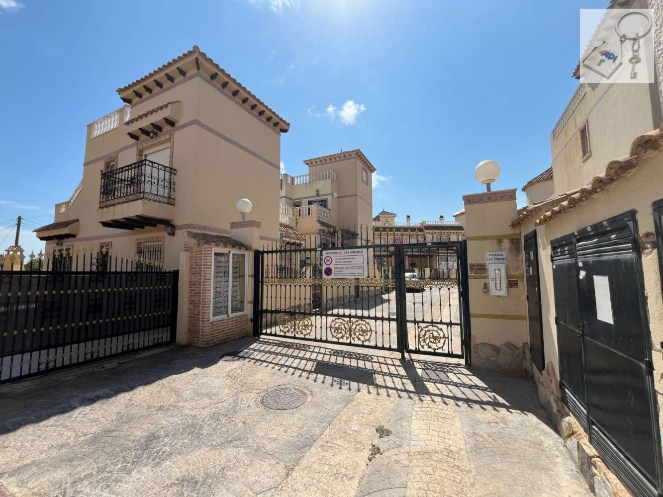 2 bedrooms House in Alicante, Spain No. 175363