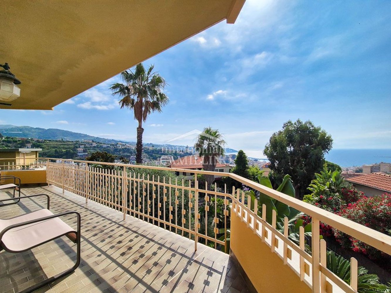 4 rooms Apartment in Sanremo, Italy No. 265720