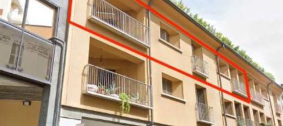 5 rooms Apartment in Busto Arsizio, Italy No. 1630 2