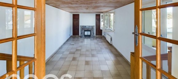 3 bedrooms House in Le Creusot, France No. 334879 7