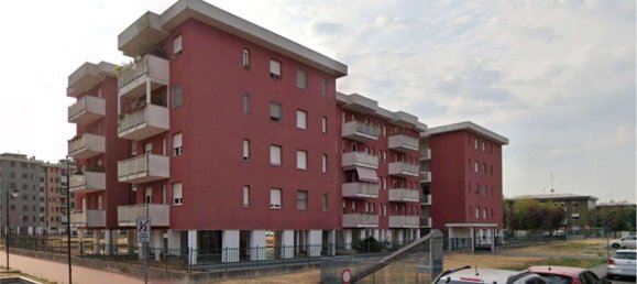 4 rooms Apartment in Garbagnate Milanese, Italy No. 6887 4