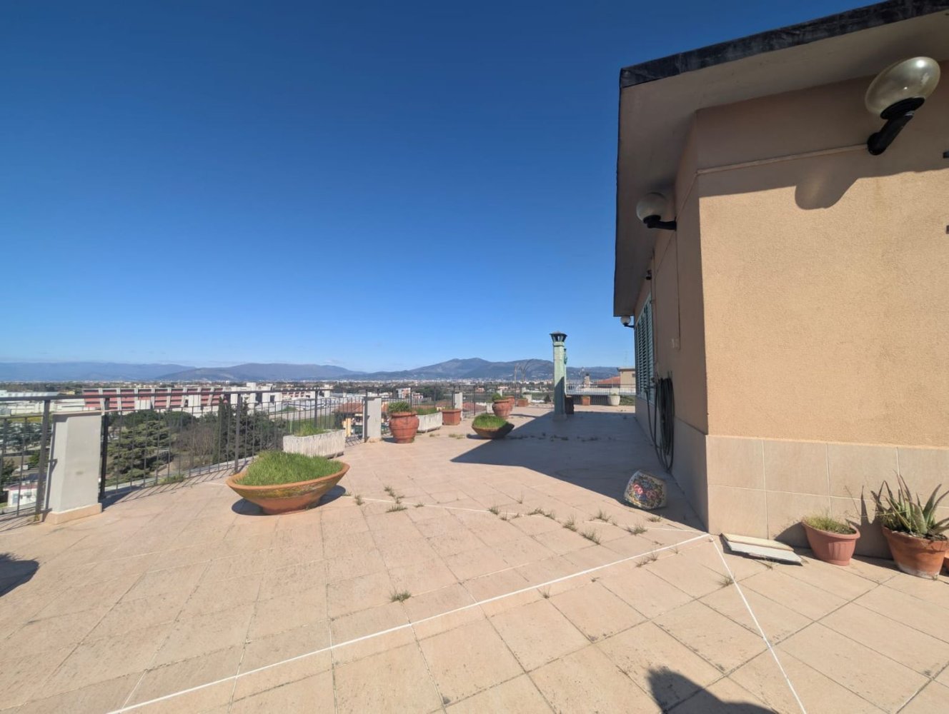 4 rooms Penthouse in Florence, Italy No. 169040