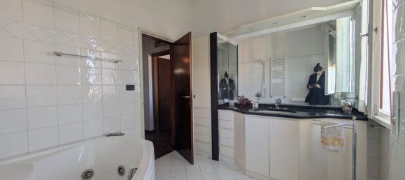 4 rooms Penthouse in Florence, Italy No. 169040 14