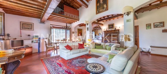 3 bedrooms Villa in Arezzo, Italy No. 128381 10