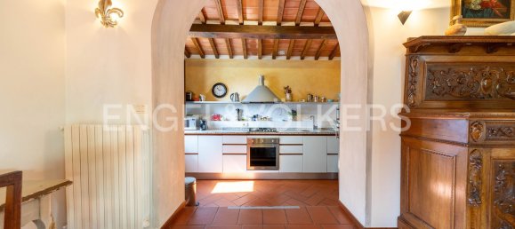 3 bedrooms Villa in Arezzo, Italy No. 128381 9