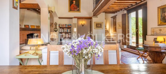 3 bedrooms Villa in Arezzo, Italy No. 128381 12