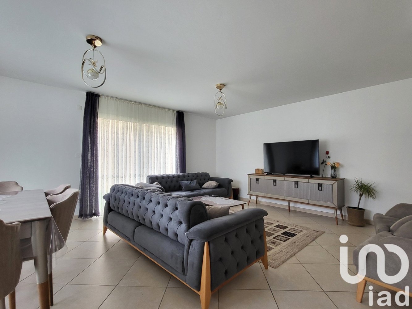 Casa de 6 habitaciónes en Bouguenais, France No. 95923