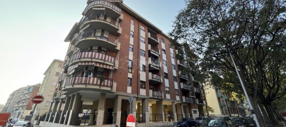 4 rooms Apartment in Turin, Italy No. 5660 23