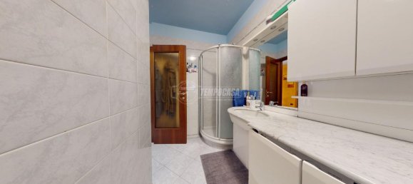 4 rooms Apartment in Turin, Italy No. 5660 19