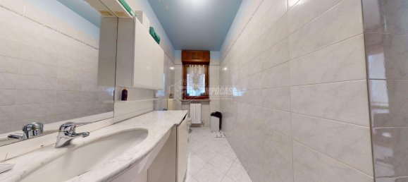 4 rooms Apartment in Turin, Italy No. 5660 17
