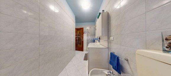 4 rooms Apartment in Turin, Italy No. 5660 18