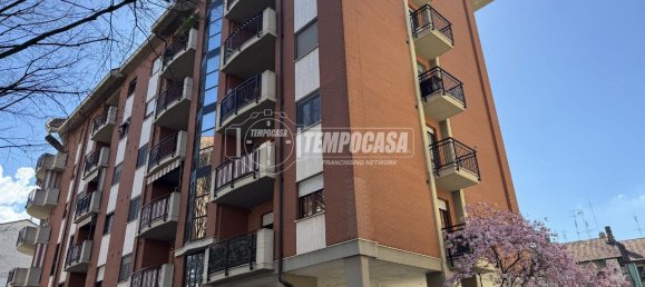 4 rooms Apartment in Turin, Italy No. 5660 26