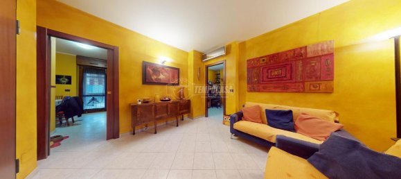 4 rooms Apartment in Turin, Italy No. 5660 2