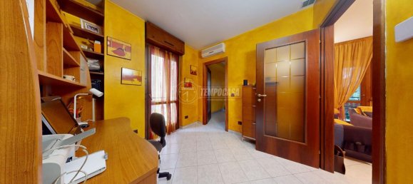 4 rooms Apartment in Turin, Italy No. 5660 12