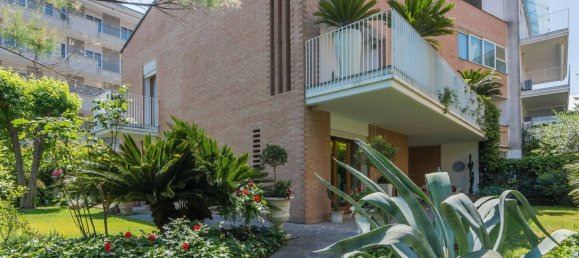 8 rooms Villa in Riccione, Italy No. 184164 11