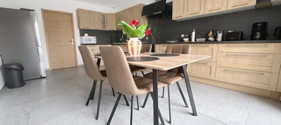 3 bedrooms Villa in Creches-sur-Saone, France No. 304105 4