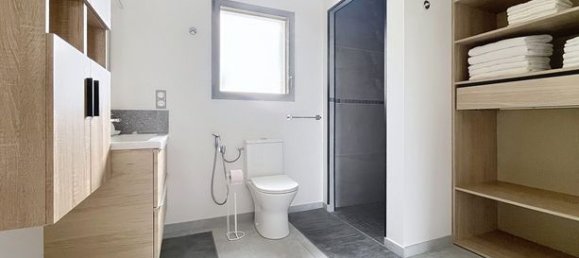 3 bedrooms Villa in Creches-sur-Saone, France No. 304105 12