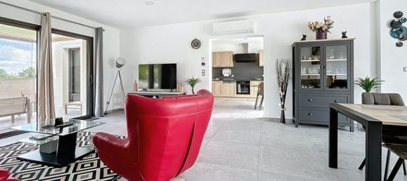 3 bedrooms Villa in Creches-sur-Saone, France No. 304105 9