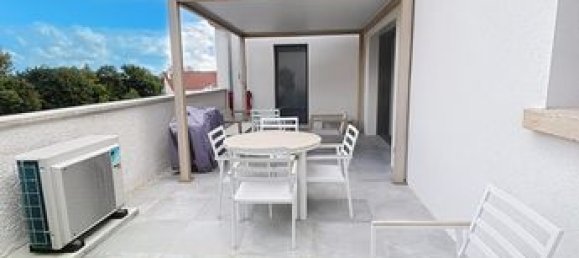 3 bedrooms Villa in Creches-sur-Saone, France No. 304105 2