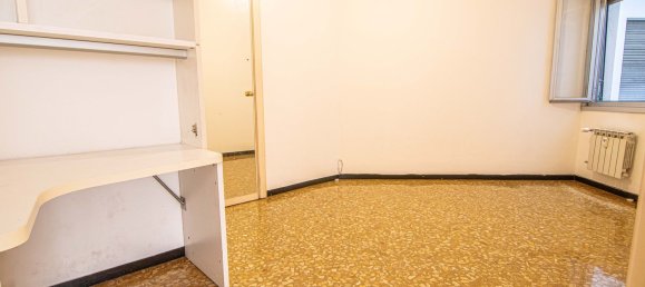 6 rooms Apartment in Genoa, Italy No. 180567 12