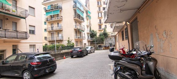 6 rooms Apartment in Genoa, Italy No. 180567 19