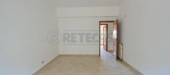 4 rooms Apartment in Messina, Italy No. 321031 20