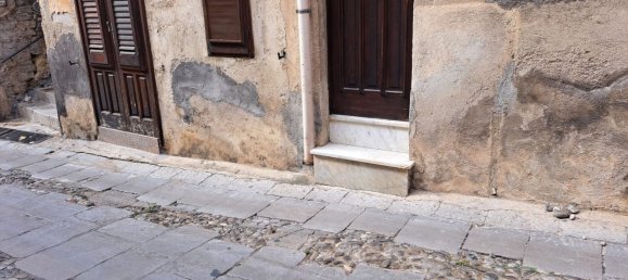 5 rooms House in Termini Imerese, Italy No. 115428 3