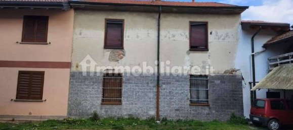 3 bedrooms Apartment in Roncello, Italy No. 206138 3