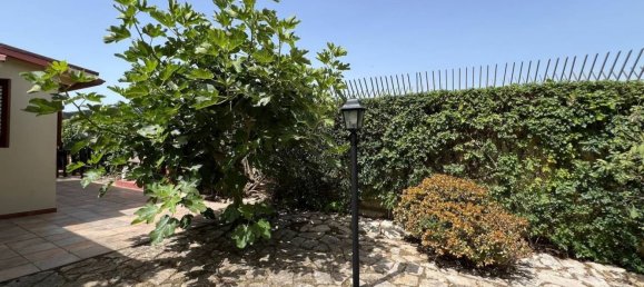 6 rooms House in Taranto, Italy No. 34610 34