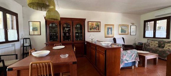 6 rooms House in Taranto, Italy No. 34610 4