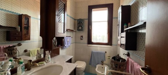 6 rooms House in Taranto, Italy No. 34610 13