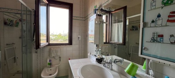 6 rooms House in Taranto, Italy No. 34610 19